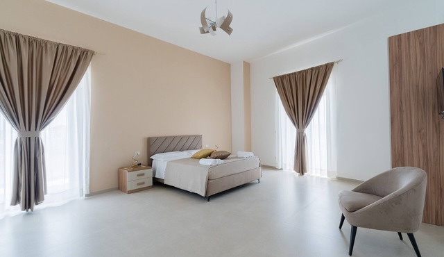Bed and Breakfast 'Camera Calico' with Balcony, Wi-Fi and Air Conditioning