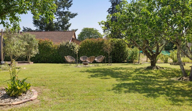 Bed and Breakfast 'Chambre D'hôtes La Bienvenue -' with Shared Terrace, Wi-Fi and Air Conditioning