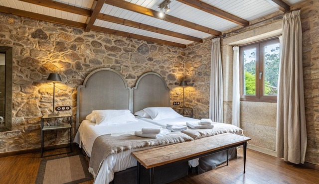 Bed and Breakfast 'Flamenco' with Private Garden and Wi-Fi