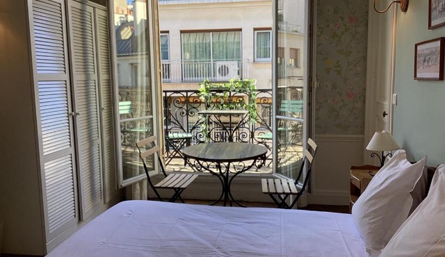 BED and BREAKFAST PARIS QUARTIER CHAMPS-ÉLYSÉES