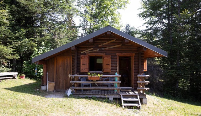 Bed and Breakfast 'Petit Chalet' with Private Terrace, Balcony and Wi-Fi