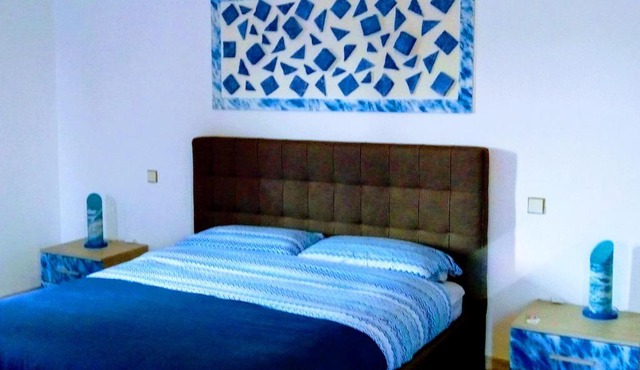 Bed and Green