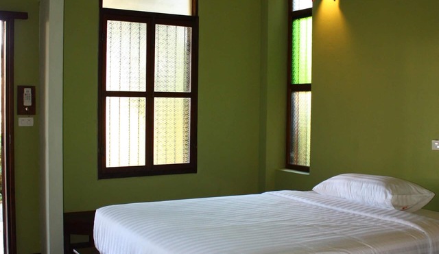 Bed&Breakfast, 2 Queen size beds near Chiang Mai railway station