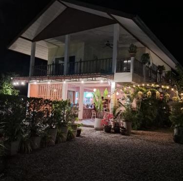 Bed & Breakfast To-Co
