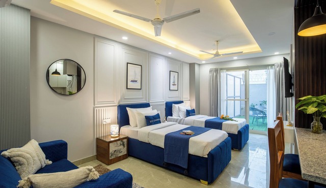 Bedchambers Apart hotel Sec 39
