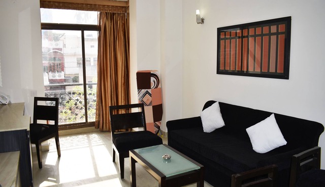 BedChambers Serviced Apartments Sector 40