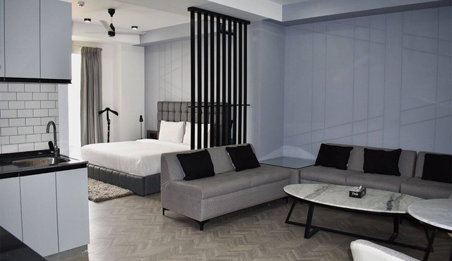Bedchambers Serviced Apartments, MG ROAD