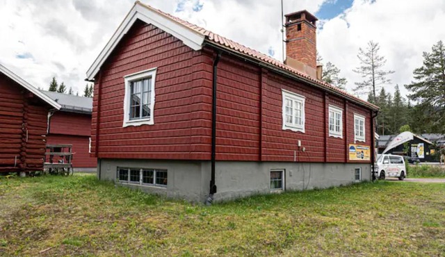 Bedit Timber Cabin