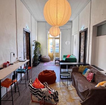 Bee Hostel