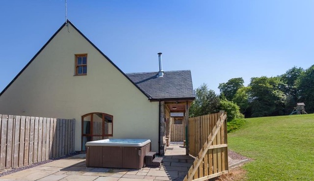 Beech Cottage at Williamscraig Holiday Cottages