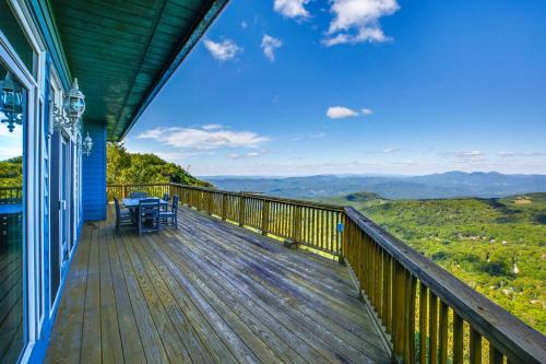 Beech Mtn Views, Next to Ski Resort: Home w/Decks