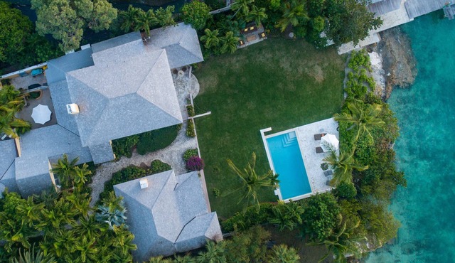Beehive Harbour Island. Luxury Dream World on the Bay. Private dock and pool