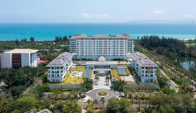 Begonia Hotel