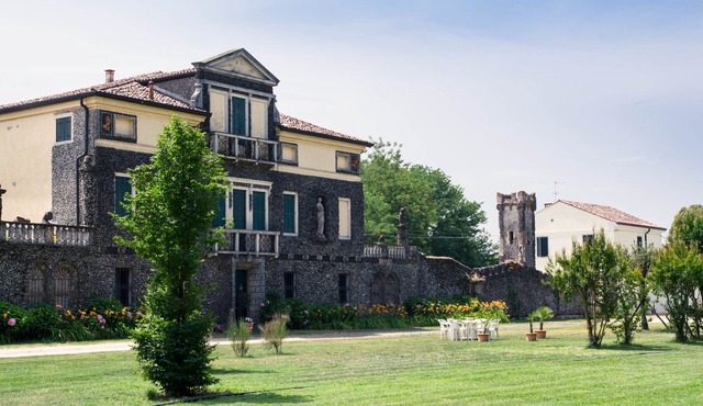 Begonia studio in Villa Fava