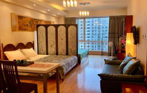 Beijing CDB Area - Cozy studio Apt with two Queen size beds