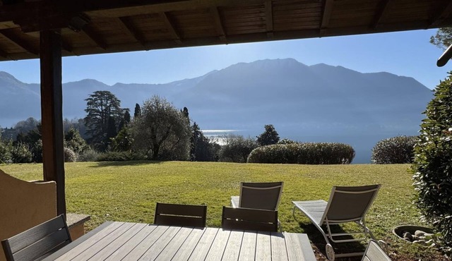 Bellavista Apt - Garden & Lake View