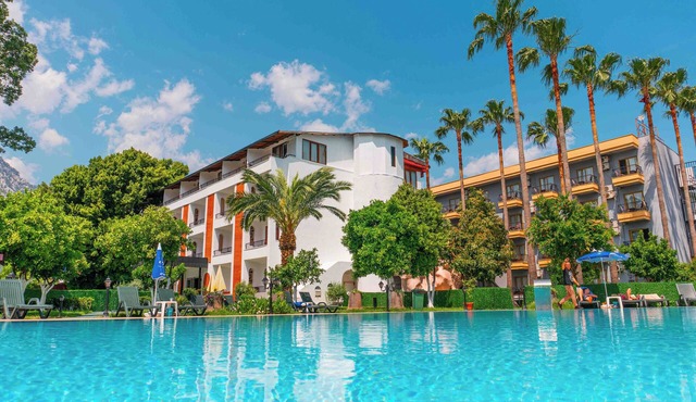 Belpoint Beach Hotel
