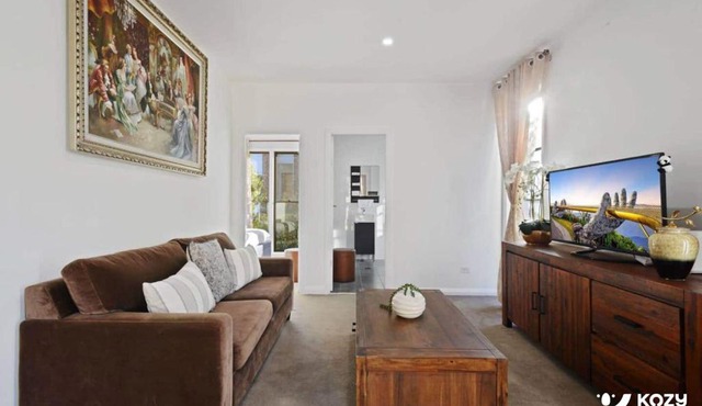 Belrose 2 Bed Holiday Home Free Parking