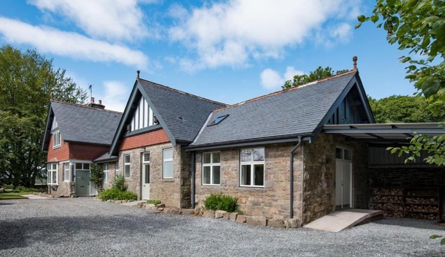 Beltie Lodge