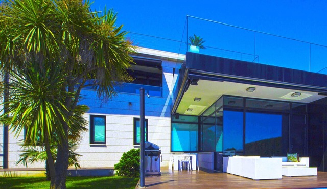Belvilla by OYO Villa Catro Faros