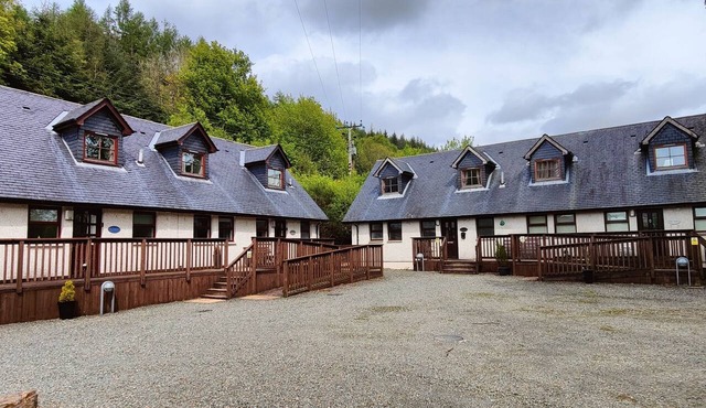 Ben Reoch Cottage - Loch Lomond, Loch Long and Arrochar Alps
