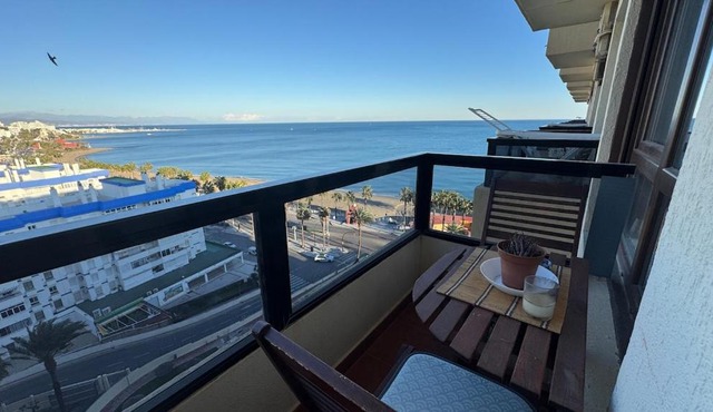Benalmádena Beachfront, Piscina y Vistas al Mar