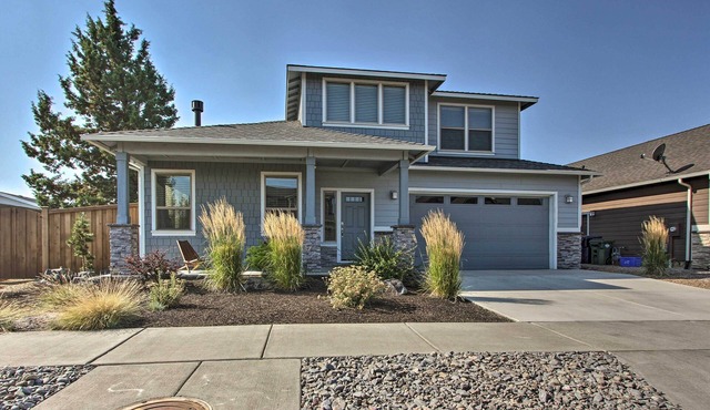 Bend Home w/Patio + Fire Pits < 3 Mi to Dtwn