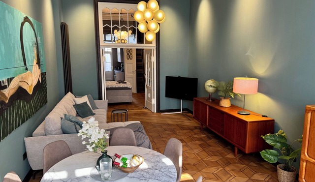 Benedict design apartment | Luxury, style & workspace