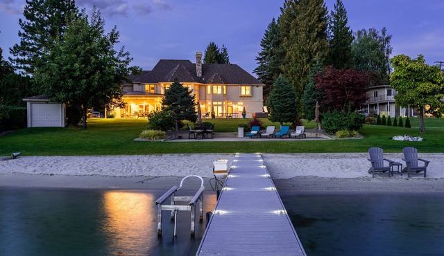 Bennett Beach Estate Waterfront Hawaii in WA with 134' of white sandy beach!