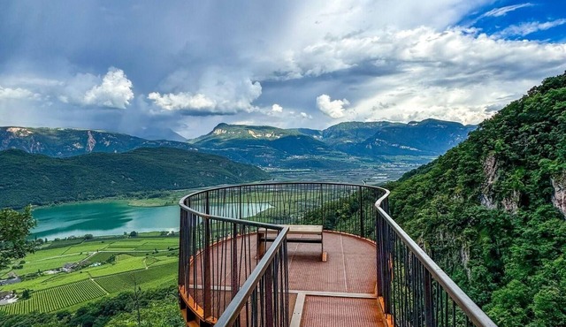 "Bergblick" holiday flat with a view of the water