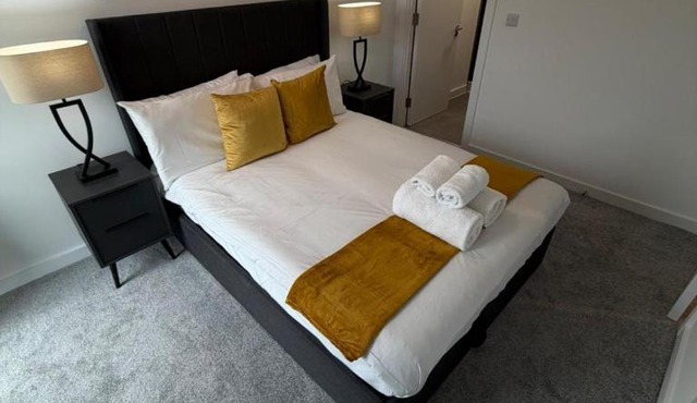Berkeley Square Apartments by StaySavvy Accommodation