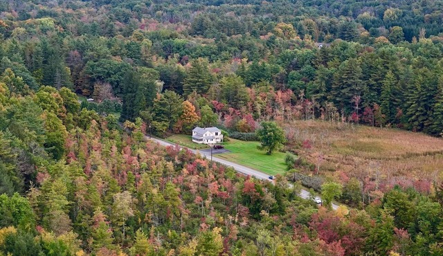 Berkshires / Great Barrington Chic & Cozy, Sleeps 10