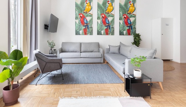 Berlin Florastraße | Two-Bedroom XXL Duplex Suite