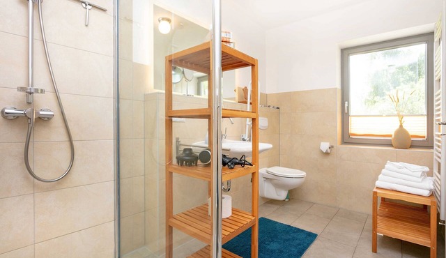 Bernstein - Vacation Rentals in Sun House