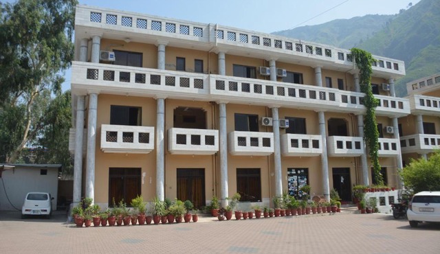 Besham Hilton