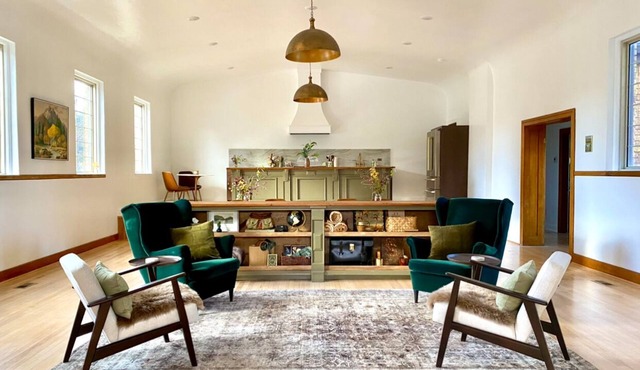 Bespoke Historic Property 45 mins North of SLC- 3 Queen Rooms/4Bath