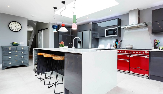 Bespoke Wimbledon Retreat, by Veeve