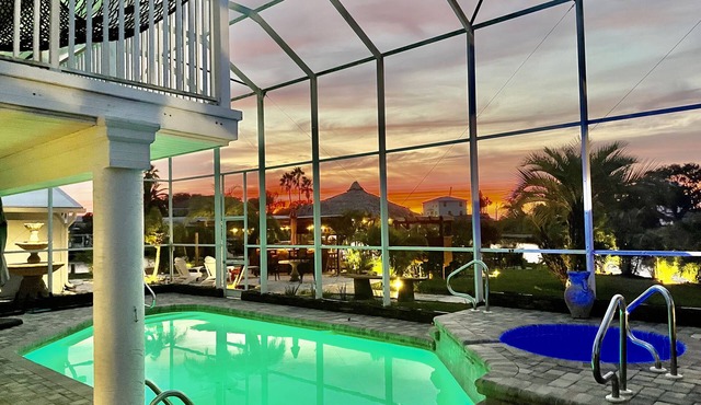Best Direct Gulf Access. Waterfront Paradise, Private Beach, Heated Pool and Spa