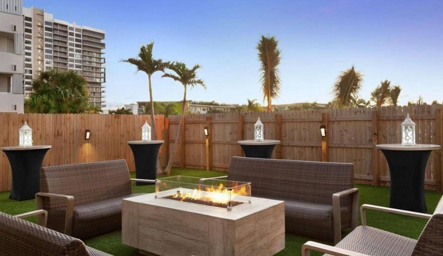 Best Oceanfront & Cozy Stay | Dining & Near Beach