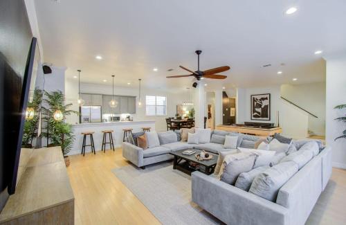 Best of Midtown-3 Bedrooms Minutes to Attractions