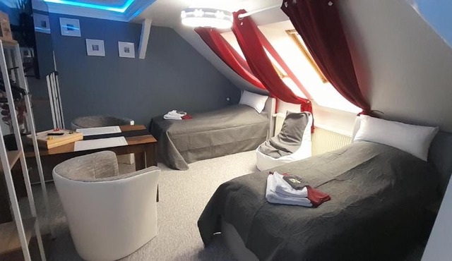 Best-Preis -VIP Lounge- mit Netflix, Self-Check-In, eBike Ladestation, Fahrradraum, WLAN und Netflix - direkt am Elberadweg im Herzen von Wittenberge