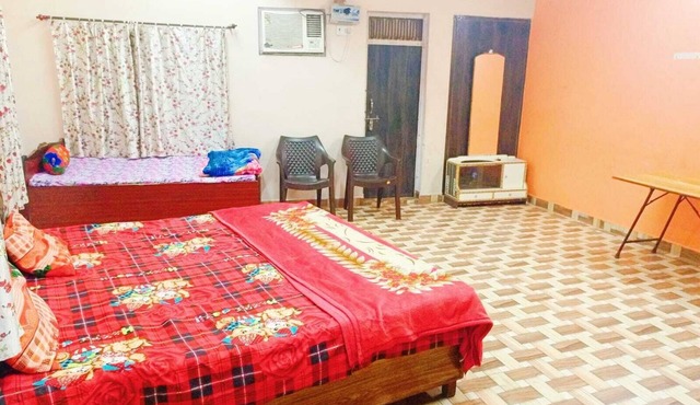 Best rooms available near Bihari ji temple vrindavan