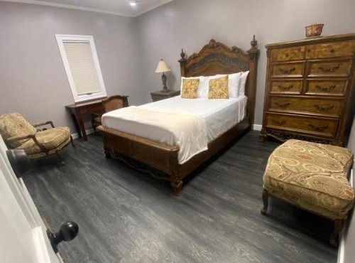 Best value 3 Huge Bedrooms-Multiple parkings