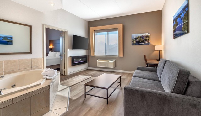 Best Western Plus 1000 Islands Hotel & Suites