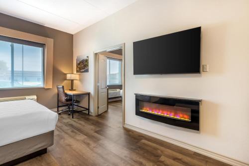 Best Western Plus 1000 Islands Hotel & Suites- Newly Renovated