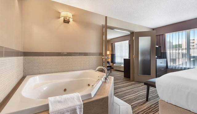 Best Western Plus Calgary Centre Inn
