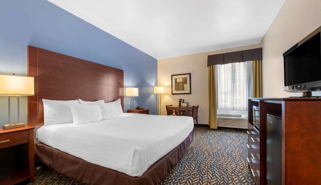 Best Western Plus Covered Bridge Inn