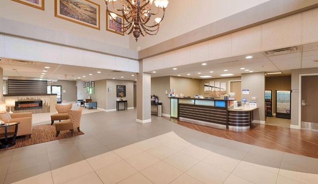 Best Western Plus Delta Inn & Suites