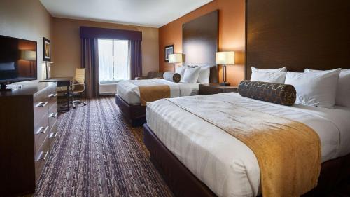 Best Western Plus Elmendorf Hotel San Antonio Hotel
