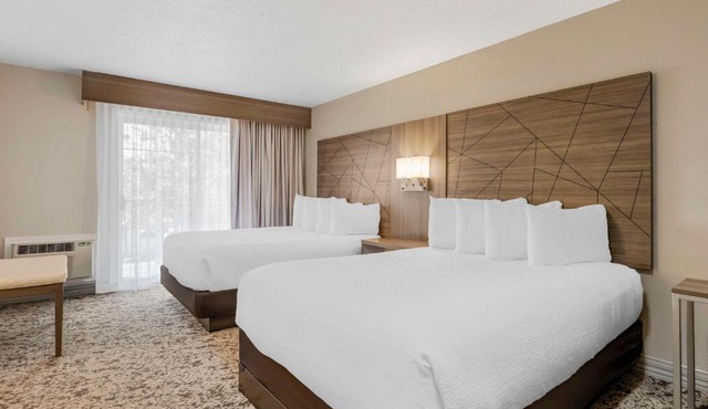 Best Western Plus Grand Manor Inn